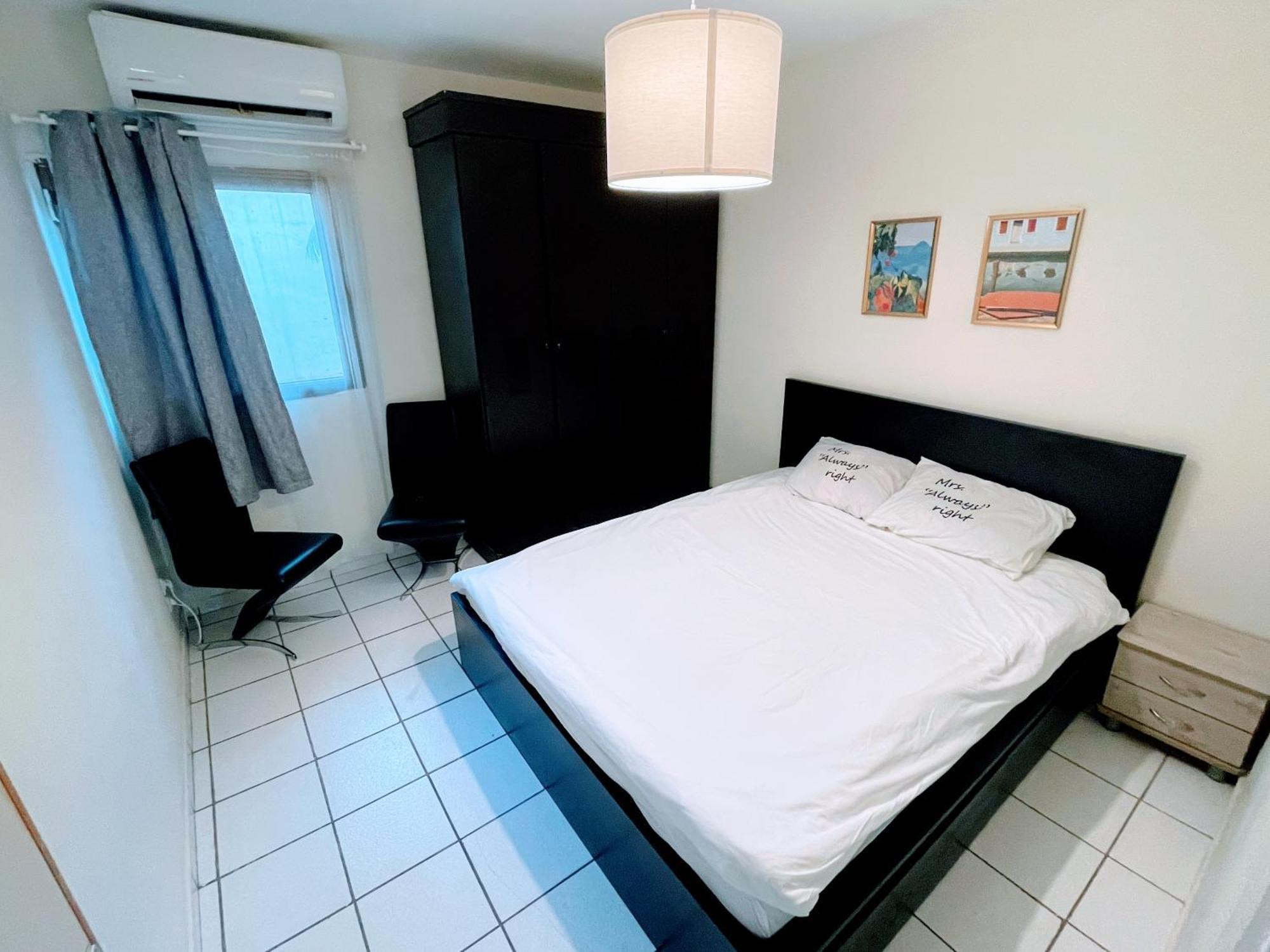 Lev 8 Apartment